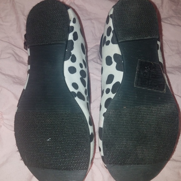 Gymboree Cow print dress shoes - Picture 2 of 5